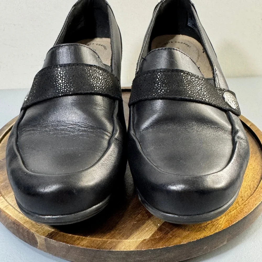 Clarks Collection Women Black Leather Wedge Loafer Shoes Size 7.5